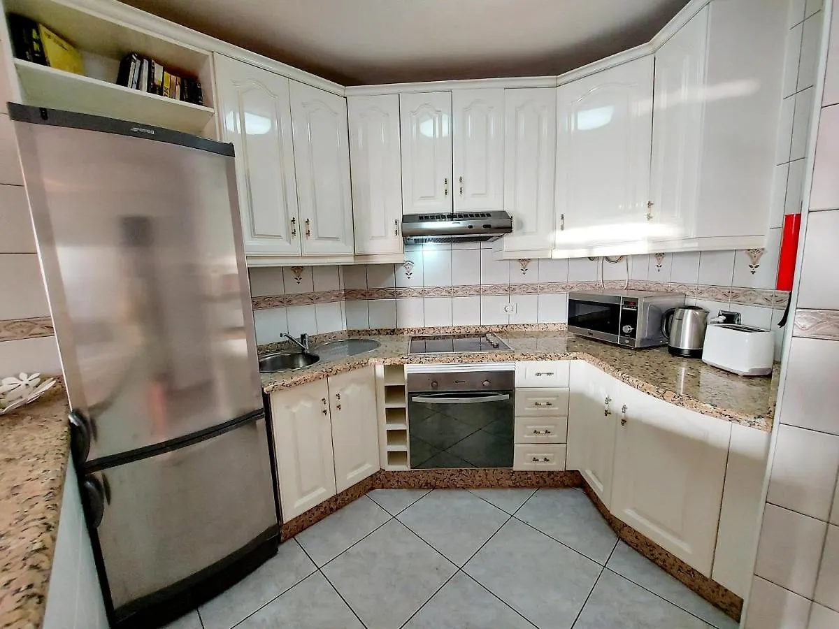 شقة 2 Suite Bedrooms Heatedpool Aircon Los Cristianos لوس كريستيانوس
