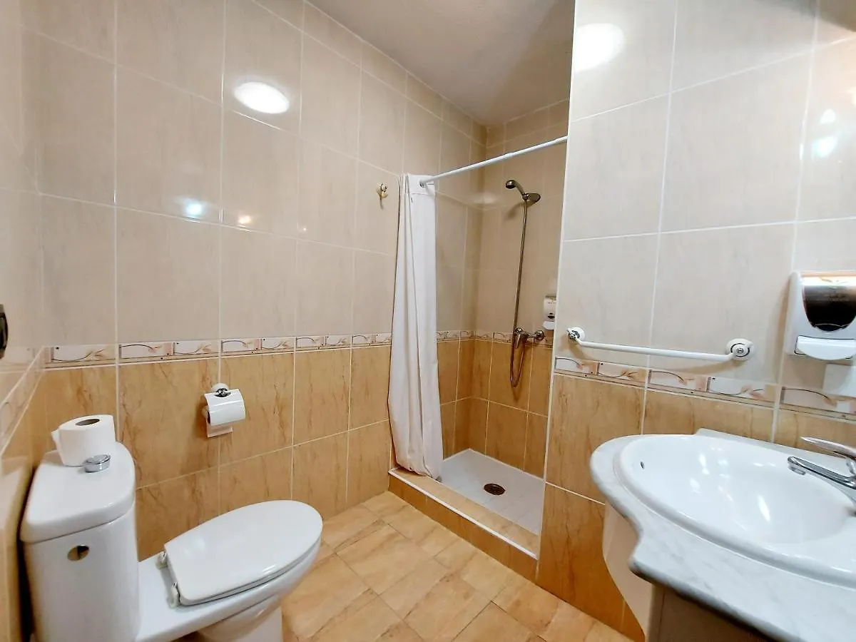 2 Suite Bedrooms Heatedpool Aircon Los Cristianos لوس كريستيانوس إسبانيا